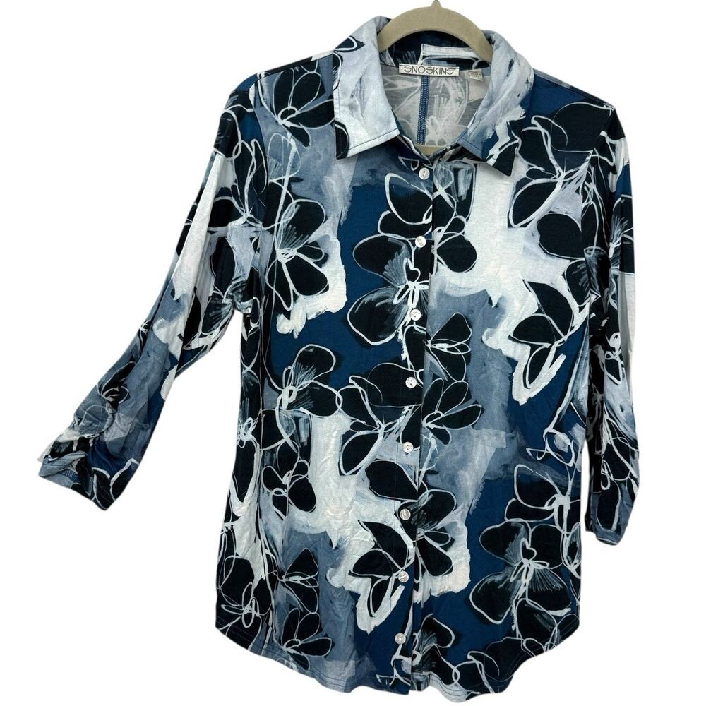 Sno Skins Button Up Top Medium Blue Floral Stretch 3/4 Ruched Sleeve Shirt Artsy